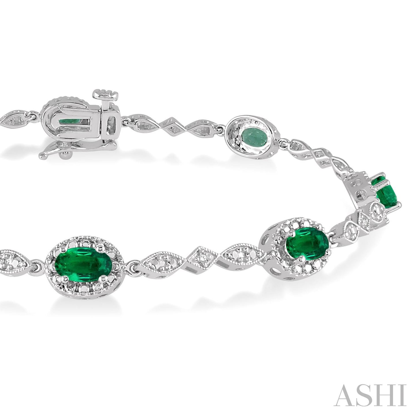 Oval Shape Emerald & Diamond Bracelet