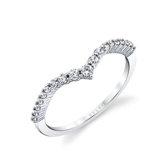 Curved Chevron Diamond Band